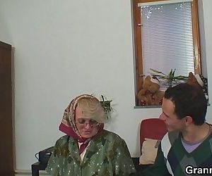 старый женщины получает ее лысый киска грохнул - 6 мин качестве HD